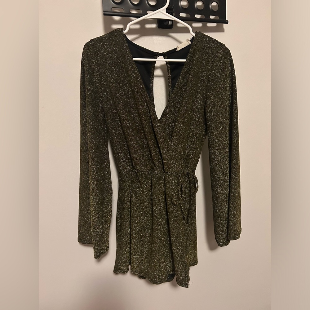 Altar’d State Gold Glitter Sequin Romper/Skort Jumpsuit Size Medium